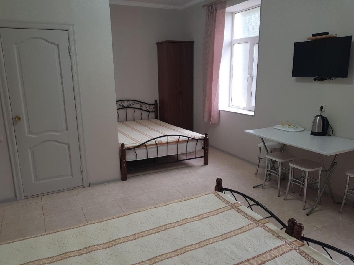 Guest House Gorny Ruchei Gagra Exterior foto